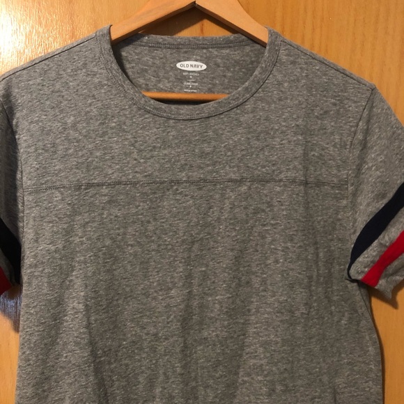 Old Navy Boyfriend Tee - Picture 2 of 4